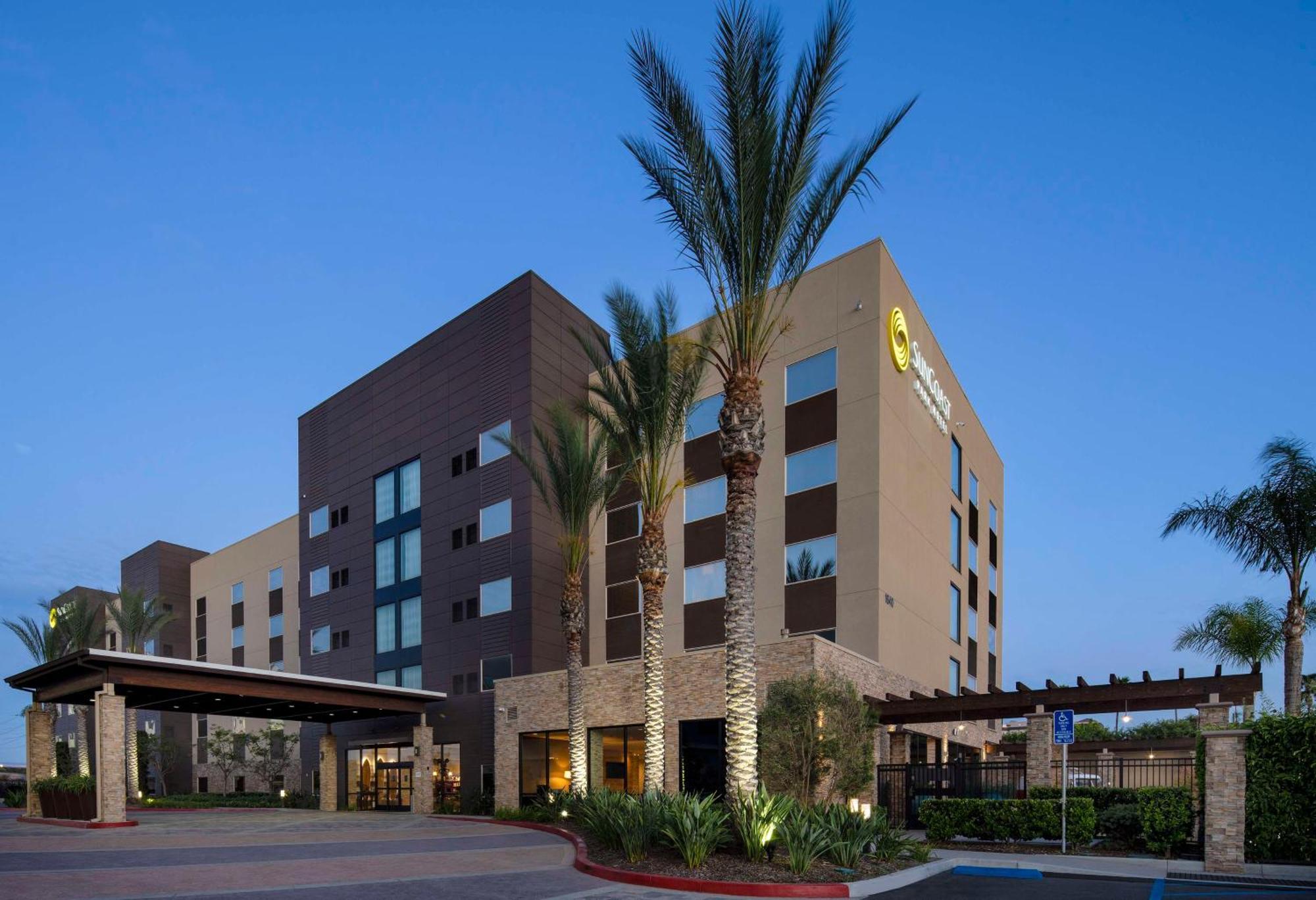 Suncoast Hotel Anaheim, Tapestry Collection By Hilton Εξωτερικό φωτογραφία